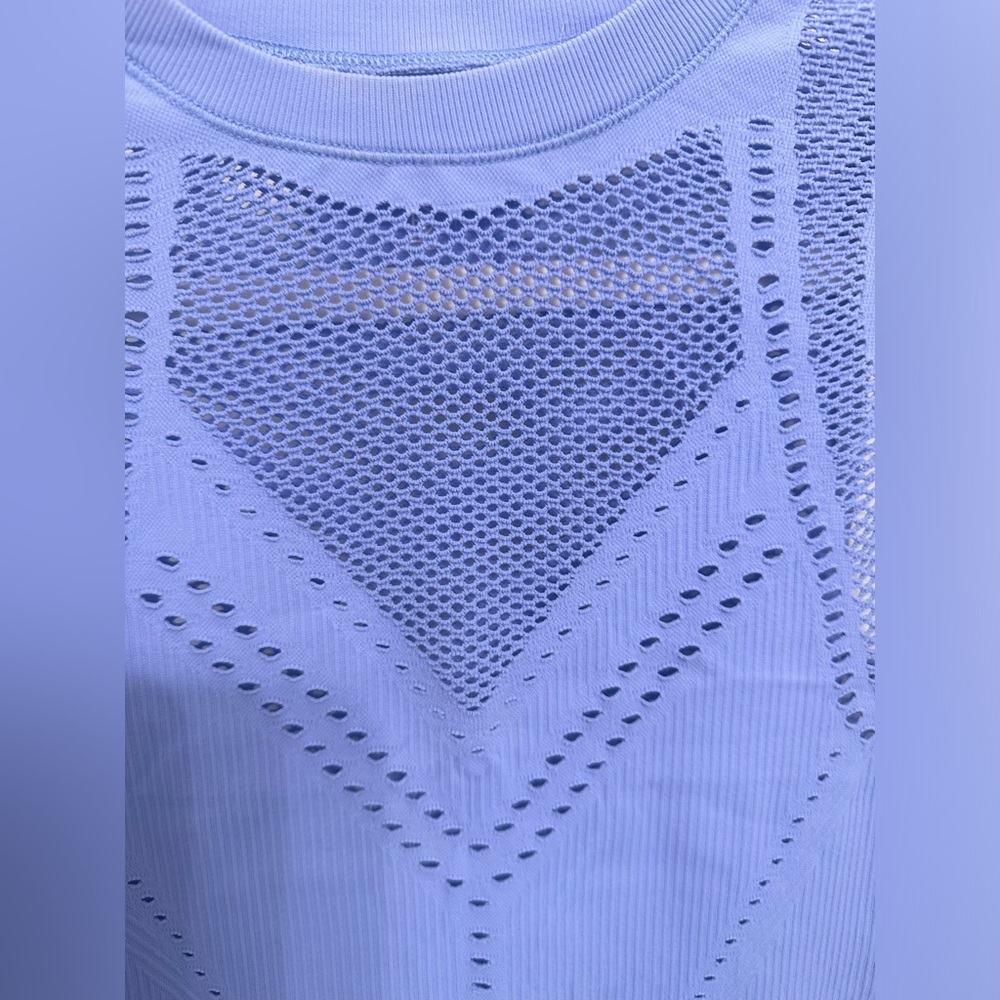 Athleta Workout Tank - Picture 2 of 3